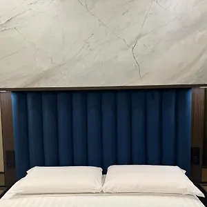 Santa Maria Maggiore Luxury Apartament